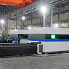 FL-L1530FHE-8000-IPG Лазерный станок для резки листового металла с кабинетной защитой и сменным столом